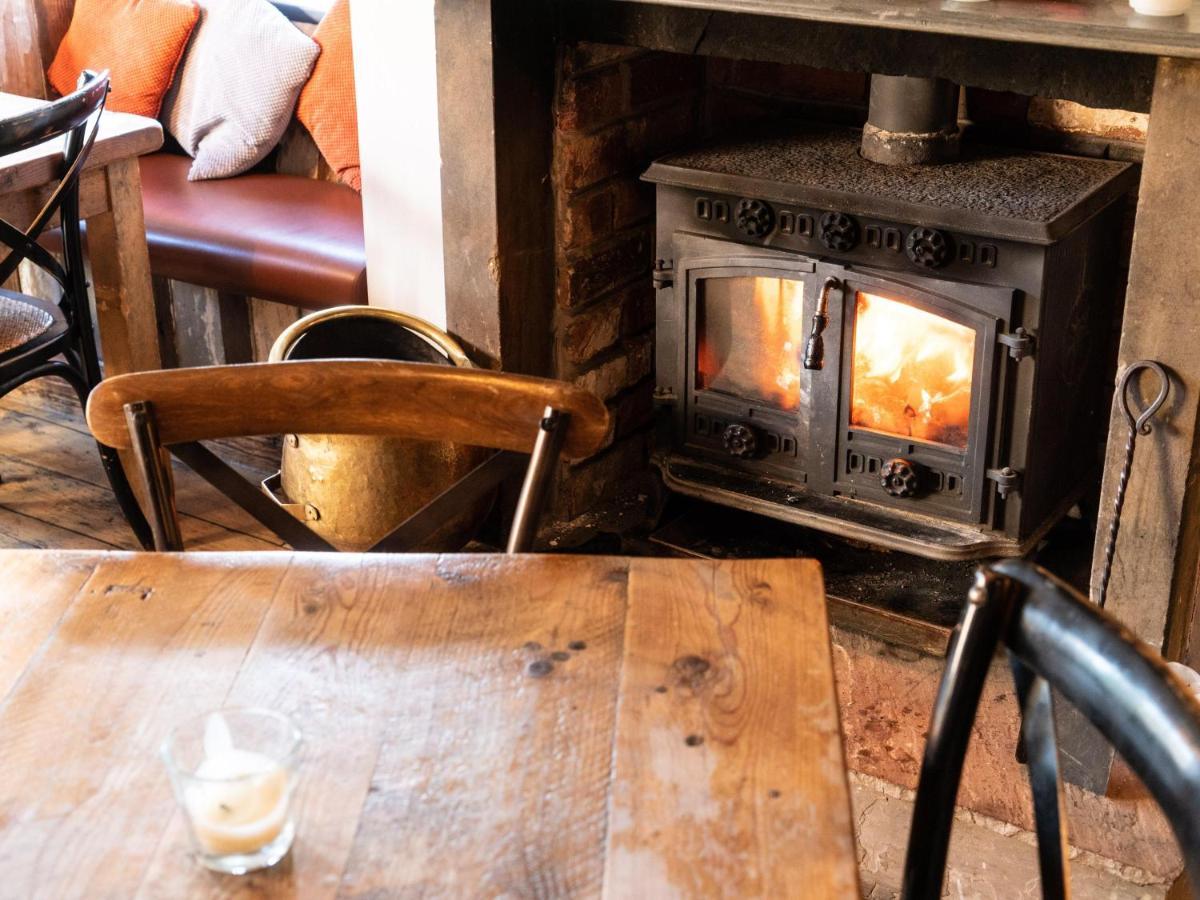 The Milestone Hotel Sowerby Bridge Eksteriør billede