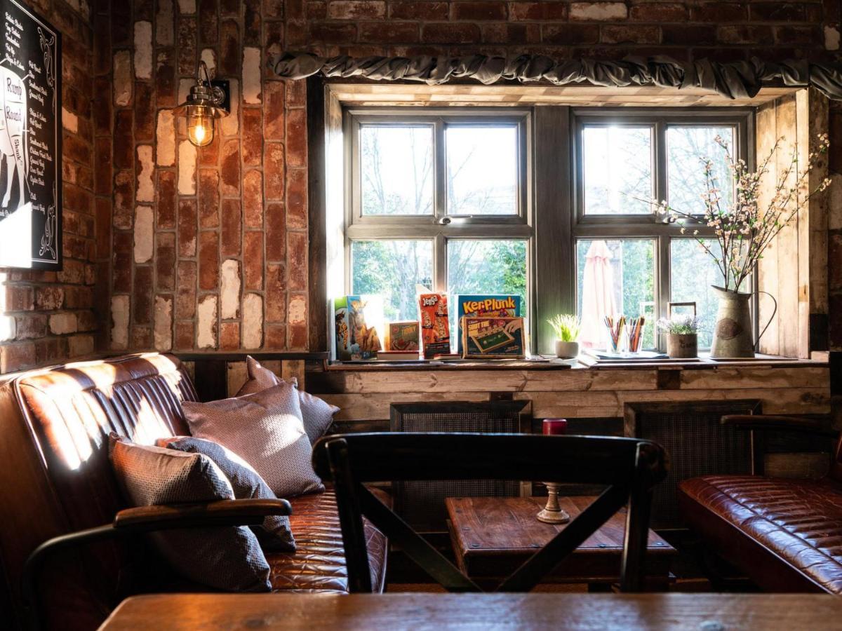 The Milestone Hotel Sowerby Bridge Eksteriør billede